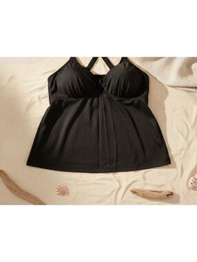 Women's Plus Size Black Bathing Suit Top, Stylish Swimwear for Comfort & Support